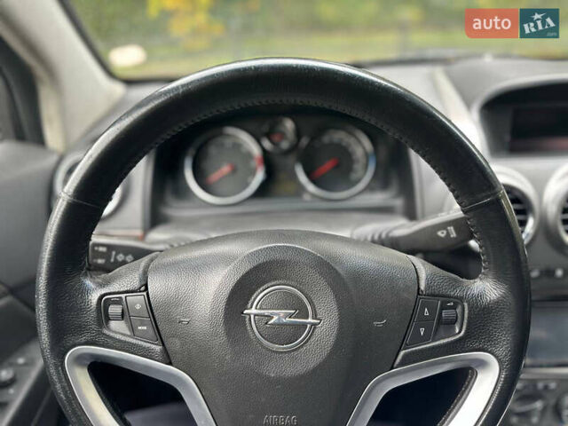 Чорний Опель Антара, об'ємом двигуна 2 л та пробігом 265 тис. км за 5000 $, фото 10 на Automoto.ua