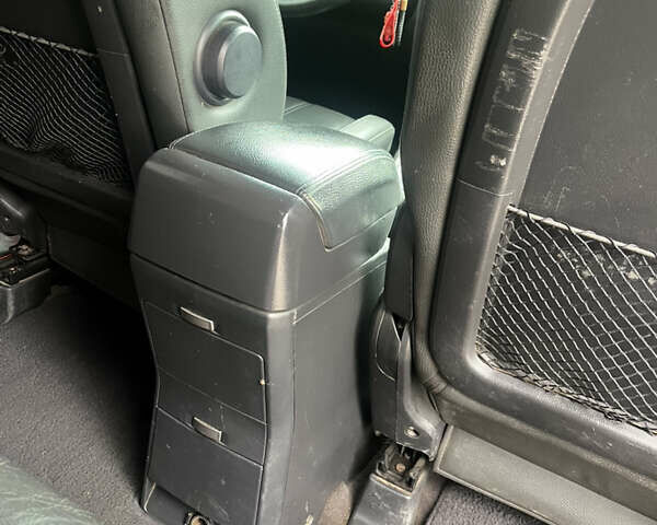 Черный Опель Антара, объемом двигателя 2 л и пробегом 315 тыс. км за 8700 $, фото 10 на Automoto.ua