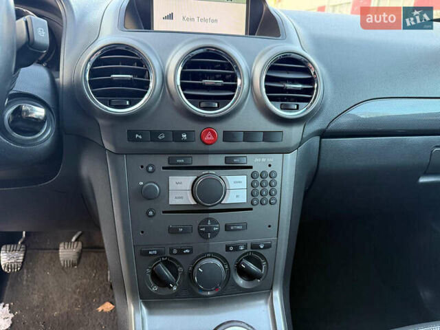 Черный Опель Антара, объемом двигателя 2 л и пробегом 229 тыс. км за 8000 $, фото 20 на Automoto.ua