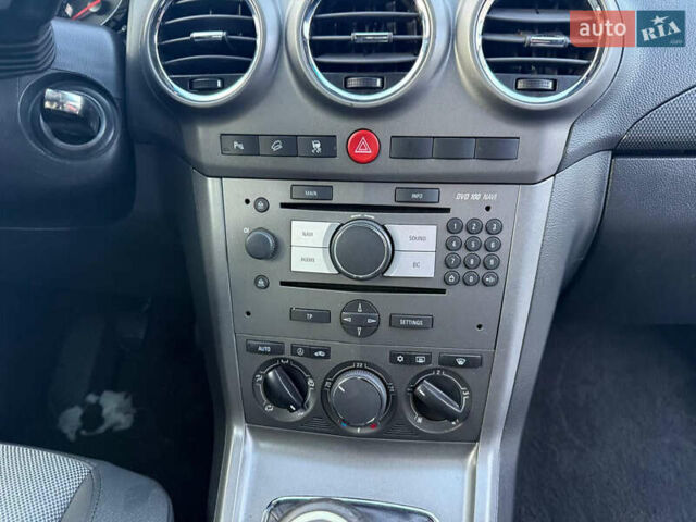 Чорний Опель Антара, об'ємом двигуна 2 л та пробігом 229 тис. км за 9000 $, фото 10 на Automoto.ua