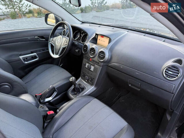 Черный Опель Антара, объемом двигателя 2 л и пробегом 229 тыс. км за 8000 $, фото 10 на Automoto.ua