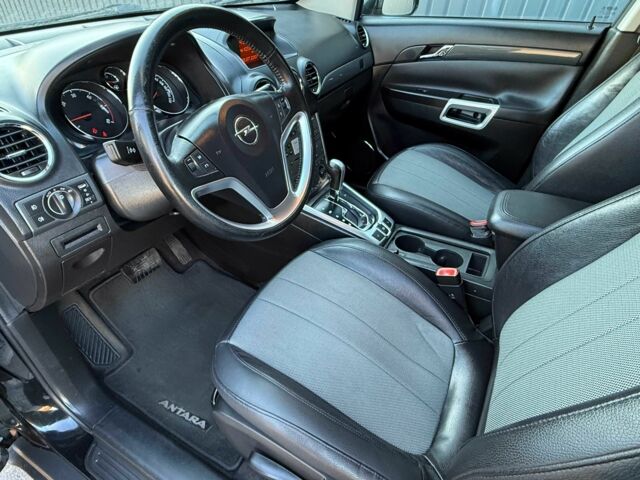Черный Опель Антара, объемом двигателя 2.2 л и пробегом 225 тыс. км за 9700 $, фото 15 на Automoto.ua