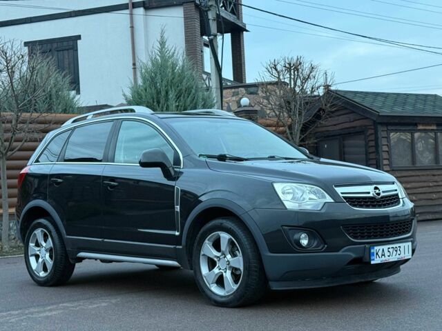 Черный Опель Антара, объемом двигателя 2.2 л и пробегом 225 тыс. км за 9700 $, фото 7 на Automoto.ua