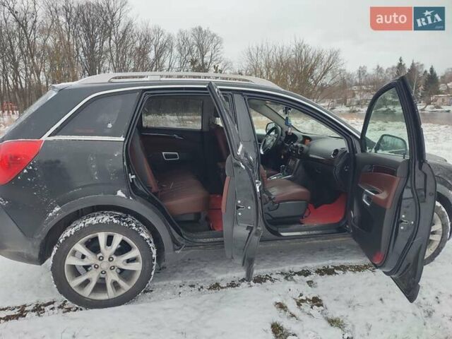 Чорний Опель Антара, об'ємом двигуна 2.2 л та пробігом 240 тис. км за 9000 $, фото 7 на Automoto.ua