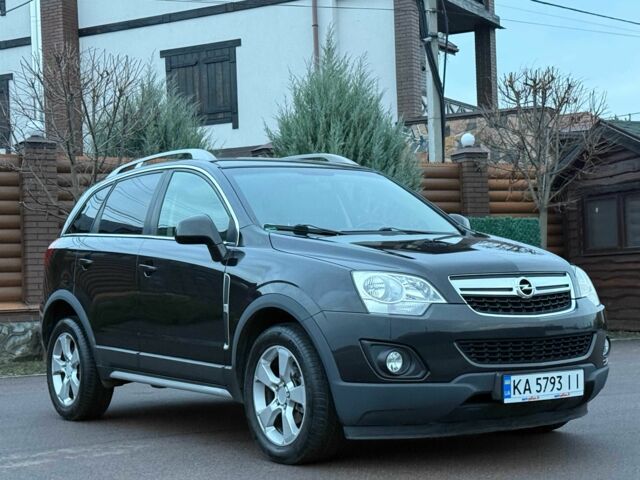 Черный Опель Антара, объемом двигателя 2.2 л и пробегом 225 тыс. км за 9700 $, фото 6 на Automoto.ua