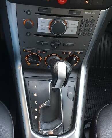 Черный Опель Антара, объемом двигателя 2.23 л и пробегом 229 тыс. км за 10322 $, фото 22 на Automoto.ua