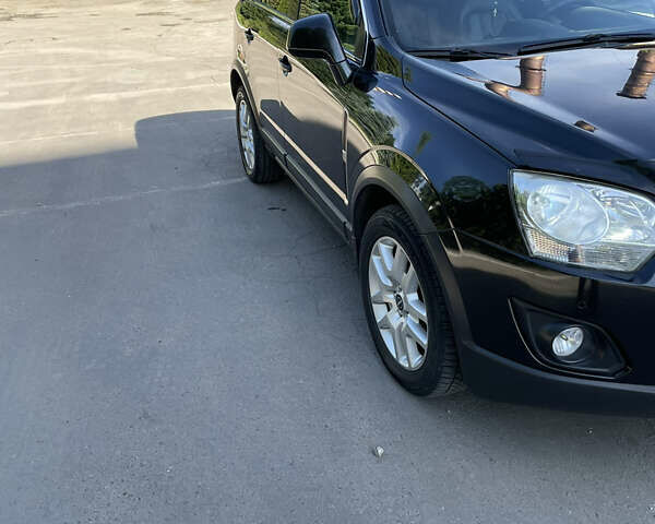 Чорний Опель Антара, об'ємом двигуна 2.2 л та пробігом 280 тис. км за 9000 $, фото 6 на Automoto.ua