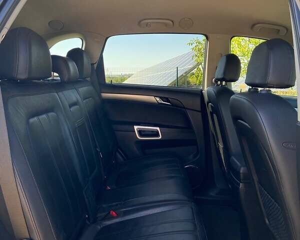 Чорний Опель Антара, об'ємом двигуна 2.2 л та пробігом 159 тис. км за 10000 $, фото 8 на Automoto.ua