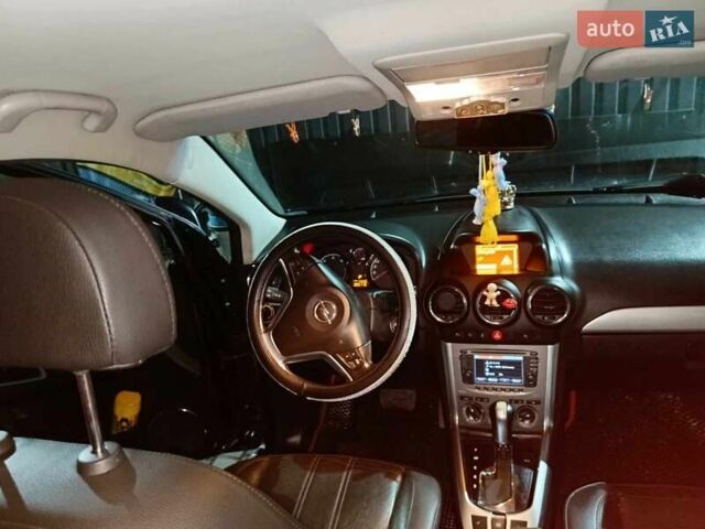 Чорний Опель Антара, об'ємом двигуна 0 л та пробігом 303 тис. км за 10500 $, фото 4 на Automoto.ua