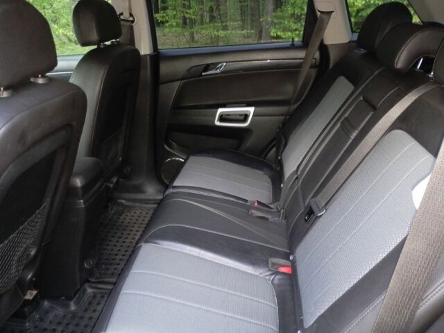 Черный Опель Антара, объемом двигателя 2 л и пробегом 190 тыс. км за 10000 $, фото 5 на Automoto.ua