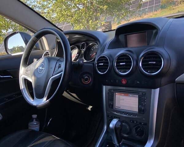 Чорний Опель Антара, об'ємом двигуна 2.2 л та пробігом 159 тис. км за 10000 $, фото 10 на Automoto.ua