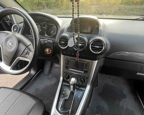 Чорний Опель Антара, об'ємом двигуна 2.23 л та пробігом 149 тис. км за 11300 $, фото 20 на Automoto.ua