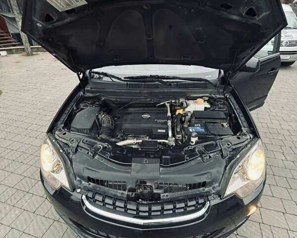 Черный Опель Антара, объемом двигателя 2.2 л и пробегом 180 тыс. км за 12800 $, фото 9 на Automoto.ua