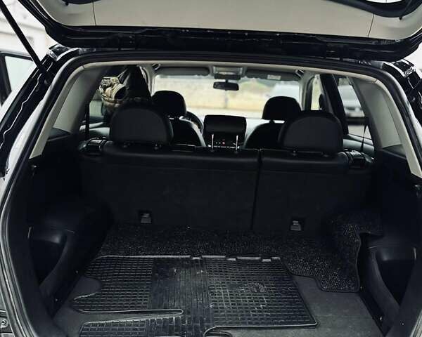 Черный Опель Антара, объемом двигателя 2.2 л и пробегом 180 тыс. км за 12800 $, фото 14 на Automoto.ua