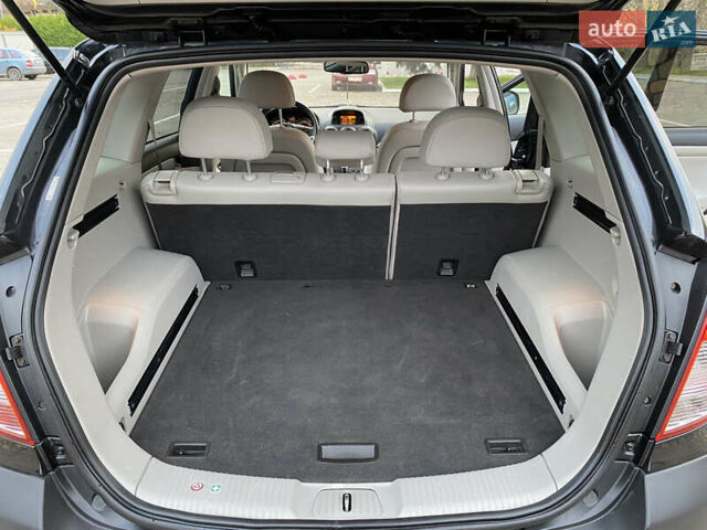 Чорний Опель Антара, об'ємом двигуна 2.2 л та пробігом 217 тис. км за 11850 $, фото 17 на Automoto.ua