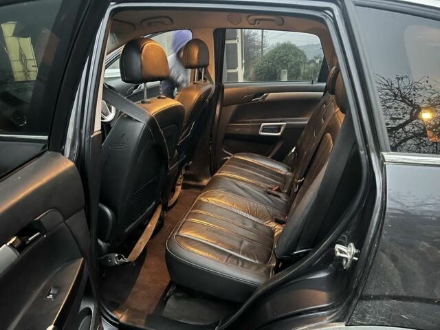 Чорний Опель Антара, об'ємом двигуна 2.2 л та пробігом 200 тис. км за 2800 $, фото 11 на Automoto.ua