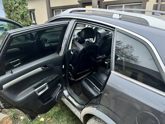 Чорний Опель Антара, об'ємом двигуна 2.2 л та пробігом 200 тис. км за 2800 $, фото 2 на Automoto.ua