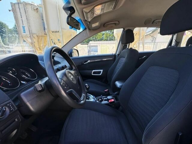 Черный Опель Антара, объемом двигателя 2.2 л и пробегом 155 тыс. км за 7800 $, фото 8 на Automoto.ua