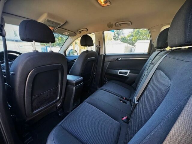 Черный Опель Антара, объемом двигателя 2.2 л и пробегом 155 тыс. км за 7800 $, фото 11 на Automoto.ua