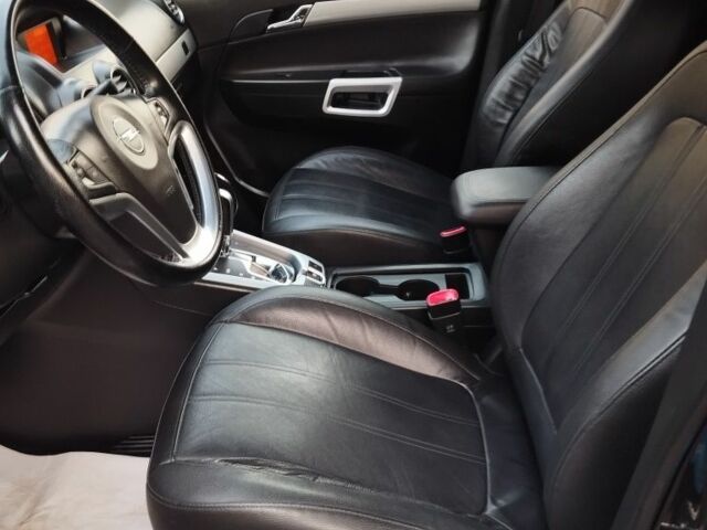 Черный Опель Антара, объемом двигателя 2.2 л и пробегом 172 тыс. км за 12350 $, фото 4 на Automoto.ua