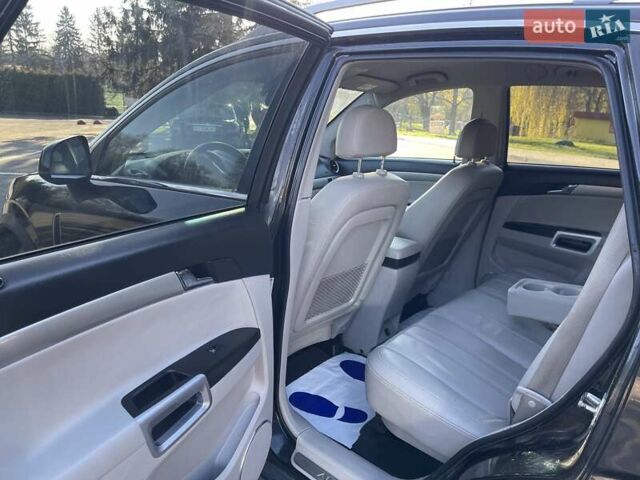 Черный Опель Антара, объемом двигателя 2.2 л и пробегом 138 тыс. км за 12985 $, фото 11 на Automoto.ua