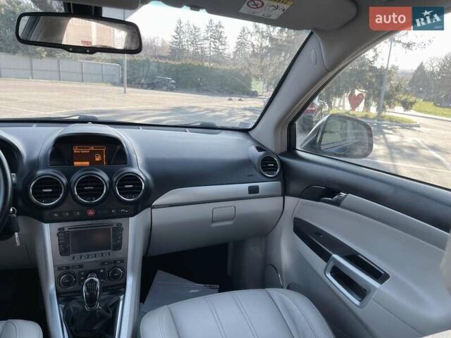 Чорний Опель Антара, об'ємом двигуна 2.2 л та пробігом 138 тис. км за 11985 $, фото 26 на Automoto.ua