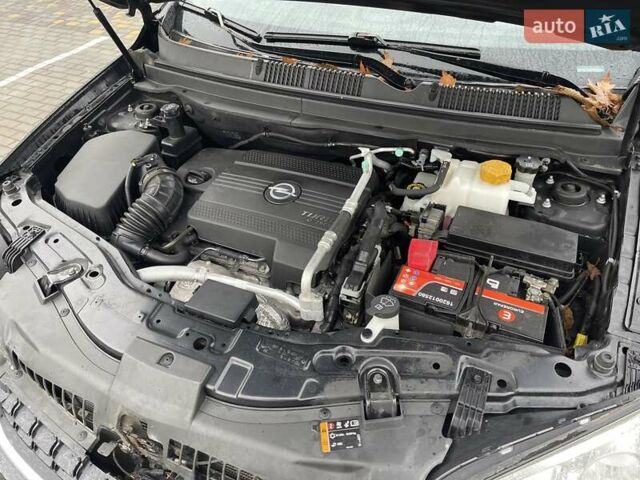 Черный Опель Антара, объемом двигателя 2.2 л и пробегом 138 тыс. км за 12850 $, фото 7 на Automoto.ua