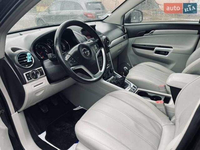 Черный Опель Антара, объемом двигателя 2.2 л и пробегом 138 тыс. км за 12850 $, фото 23 на Automoto.ua
