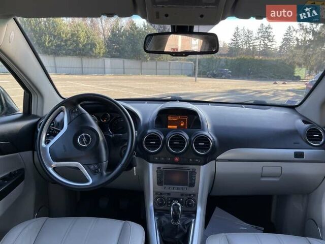 Черный Опель Антара, объемом двигателя 2.2 л и пробегом 138 тыс. км за 12985 $, фото 15 на Automoto.ua