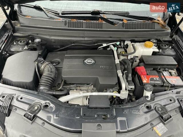 Черный Опель Антара, объемом двигателя 2.2 л и пробегом 138 тыс. км за 12850 $, фото 6 на Automoto.ua