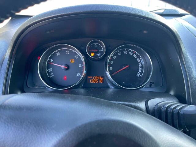 Чорний Опель Антара, об'ємом двигуна 2.2 л та пробігом 138 тис. км за 12450 $, фото 2 на Automoto.ua