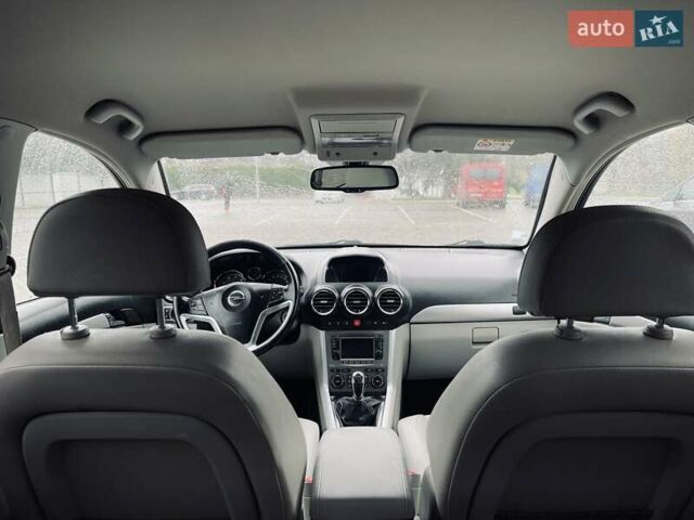 Черный Опель Антара, объемом двигателя 2.2 л и пробегом 138 тыс. км за 12850 $, фото 19 на Automoto.ua