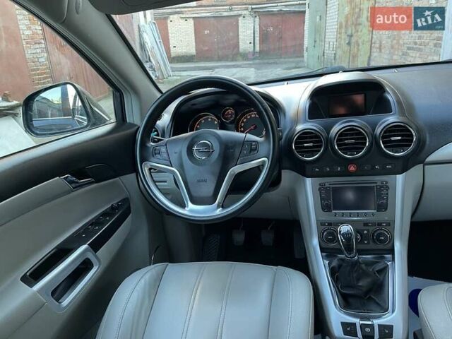 Черный Опель Антара, объемом двигателя 2.2 л и пробегом 138 тыс. км за 12985 $, фото 73 на Automoto.ua