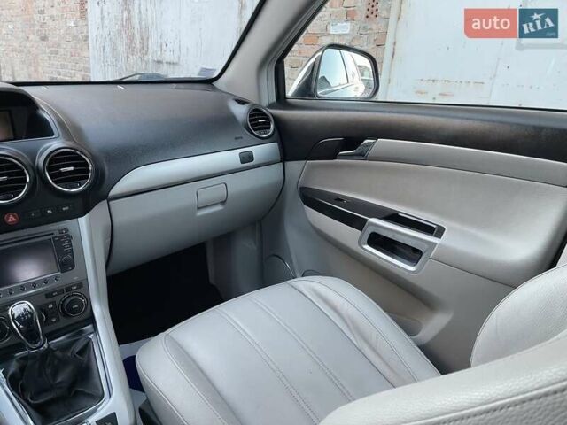 Чорний Опель Антара, об'ємом двигуна 2.2 л та пробігом 138 тис. км за 12450 $, фото 65 на Automoto.ua