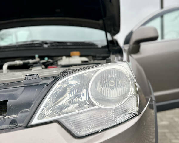 Коричневый Опель Антара, объемом двигателя 2.2 л и пробегом 241 тыс. км за 11000 $, фото 7 на Automoto.ua