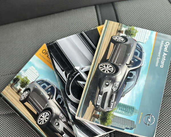 Коричневый Опель Антара, объемом двигателя 2.2 л и пробегом 241 тыс. км за 11000 $, фото 2 на Automoto.ua