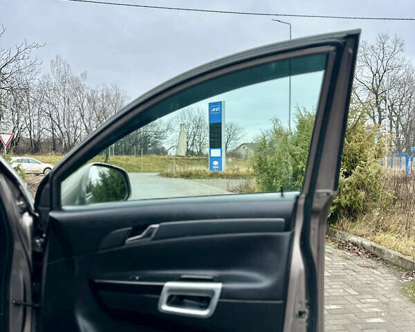 Коричневый Опель Антара, объемом двигателя 2.2 л и пробегом 241 тыс. км за 11000 $, фото 16 на Automoto.ua