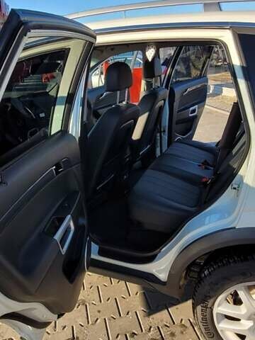Опель Антара, объемом двигателя 1.99 л и пробегом 230 тыс. км за 8800 $, фото 11 на Automoto.ua