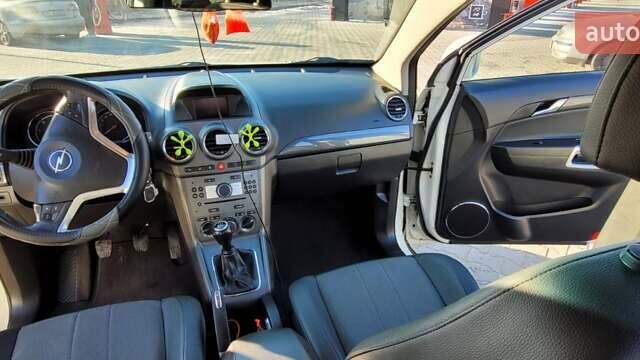 Опель Антара, объемом двигателя 1.99 л и пробегом 230 тыс. км за 8800 $, фото 7 на Automoto.ua