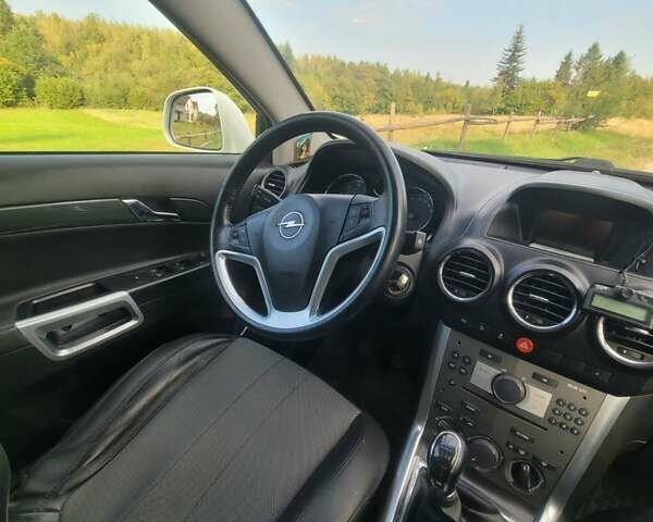 Опель Антара, объемом двигателя 2.2 л и пробегом 230 тыс. км за 9050 $, фото 10 на Automoto.ua