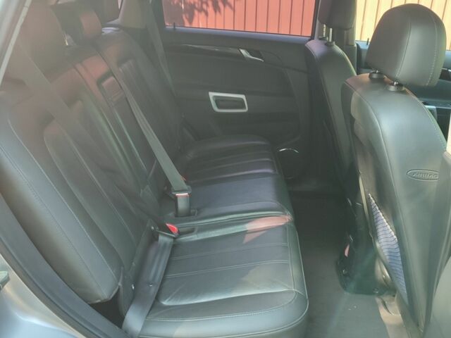 Серый Опель Антара, объемом двигателя 2 л и пробегом 218 тыс. км за 7900 $, фото 4 на Automoto.ua