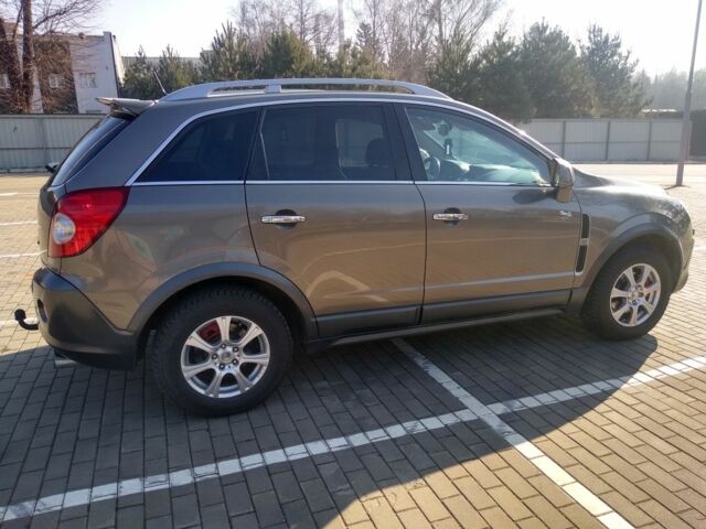 Серый Опель Антара, объемом двигателя 2 л и пробегом 242 тыс. км за 8200 $, фото 9 на Automoto.ua