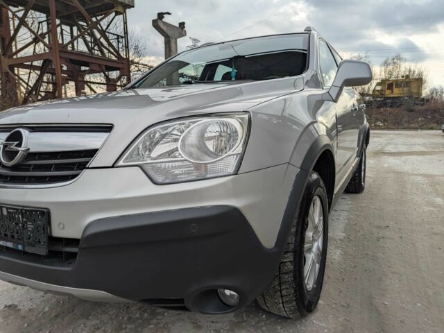 Сірий Опель Антара, об'ємом двигуна 2 л та пробігом 191 тис. км за 3700 $, фото 5 на Automoto.ua