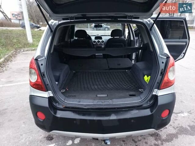 Сірий Опель Антара, об'ємом двигуна 1.99 л та пробігом 243 тис. км за 8000 $, фото 12 на Automoto.ua