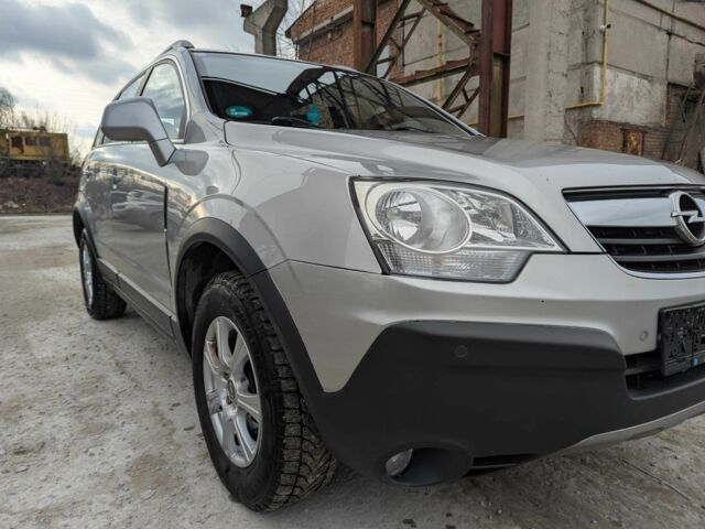 Сірий Опель Антара, об'ємом двигуна 2 л та пробігом 191 тис. км за 3700 $, фото 6 на Automoto.ua