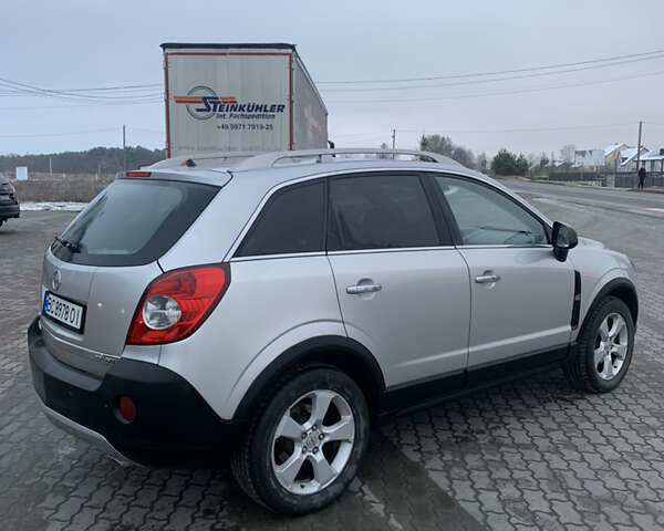 Сірий Опель Антара, об'ємом двигуна 1.99 л та пробігом 180 тис. км за 7700 $, фото 4 на Automoto.ua