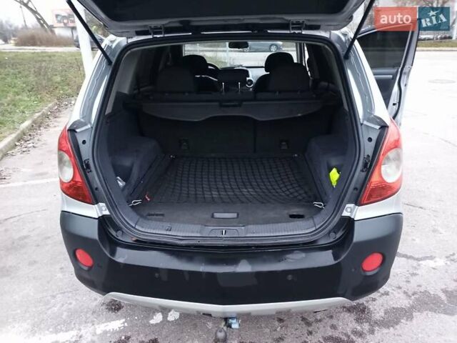 Сірий Опель Антара, об'ємом двигуна 1.99 л та пробігом 243 тис. км за 8000 $, фото 14 на Automoto.ua