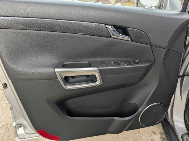 Сірий Опель Антара, об'ємом двигуна 2 л та пробігом 191 тис. км за 3700 $, фото 10 на Automoto.ua