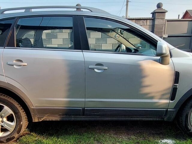 Сірий Опель Антара, об'ємом двигуна 0 л та пробігом 260 тис. км за 4300 $, фото 6 на Automoto.ua