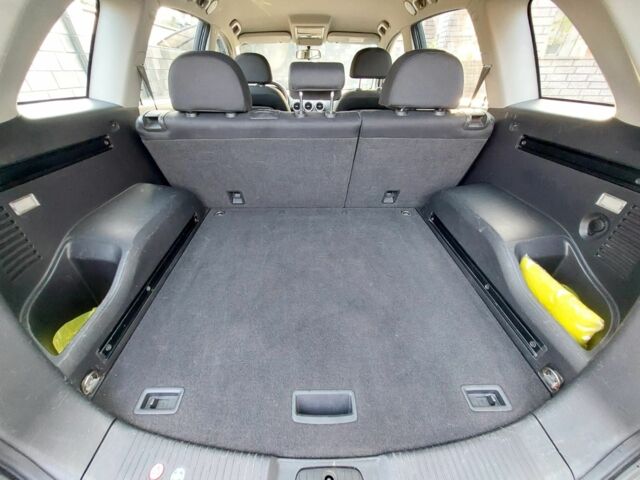 Сірий Опель Антара, об'ємом двигуна 0 л та пробігом 260 тис. км за 4300 $, фото 10 на Automoto.ua